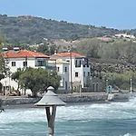 Sea Urchin Neos Kosmos Апартаменты